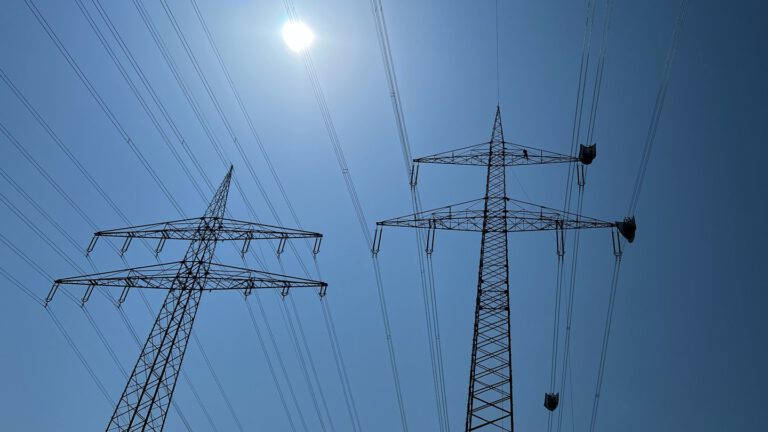 Strompreise: Debatte um steigende Kosten erneut entbrannt