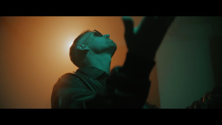 Johnny Diggson – Snake Musikvideo