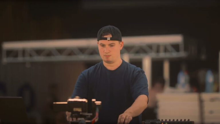 BLUMENTOPF – RAVE ON LIVE TECHNO BOOTLEG