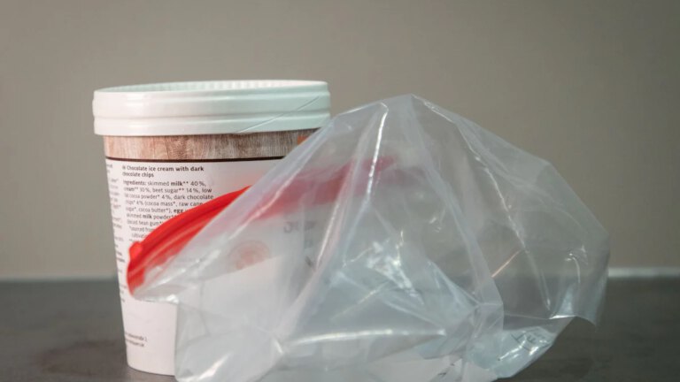 Cremiges Eis im Gefrierbeutel einfach selbstgemacht