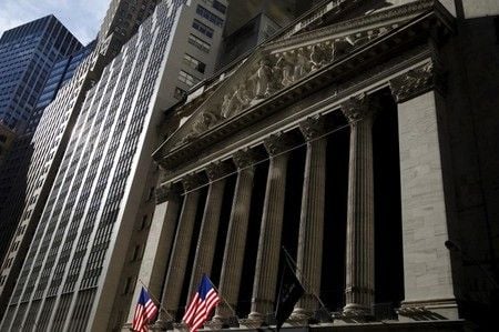 Walmart drückt Dow und S&P 500, Märkte warten auf Konjunkturdaten