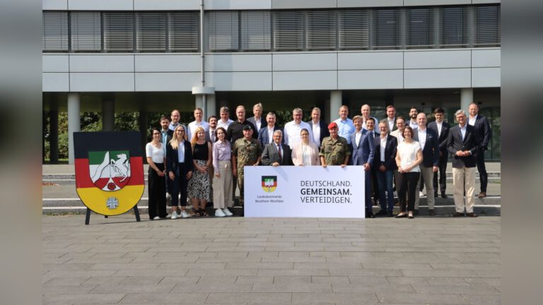 Industrie- und Handelskammern aus NRW im Landeskommando