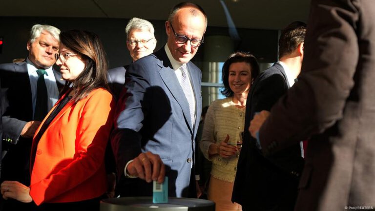Bundestag beschließt eine Billion Euro neue Schulden
