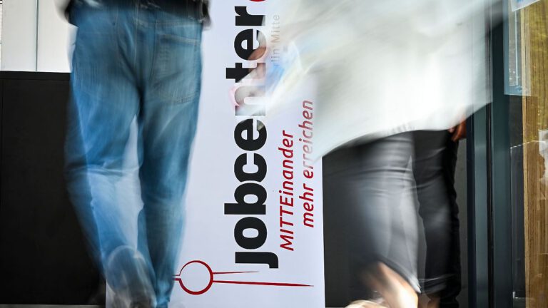 Erwerbstätigenzahl in Deutschland wächst nur geringfügig