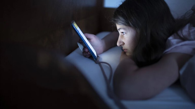 Social-Media-Verbot in Deutschland: Altersgrenze für TikTok und Instagram