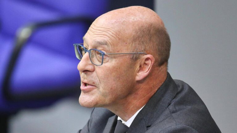 AfD-Eskalation im Bundestag zur Srebrenica-Debatte