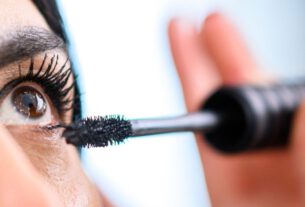 Beauty-Chefin beschäftigt junge Angestellte für 3.45 Franken