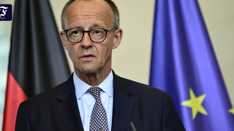 Bundespolitik: Merz betont verbleibende Herausforderungen
