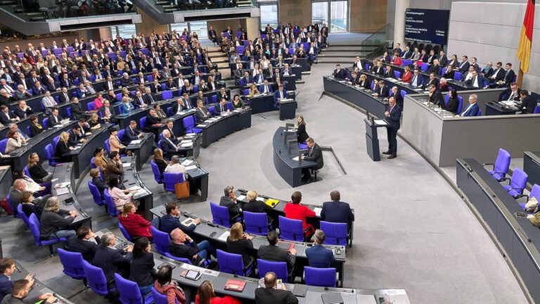 Debatte vor der Wahl: Heftiger Schlagabtausch zwischen Kandidaten