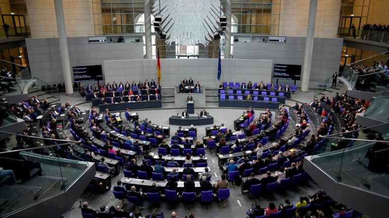 Bundestag weist Migrationsgesetz der Union zurück