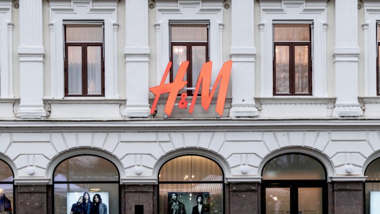 Trendige Bullerbü-Hosen von H&M in aller Munde