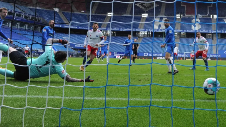 Sport im Norden: Fußball, Handball und Reiten erleben