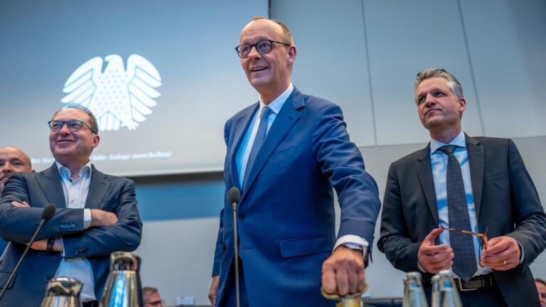 Stimmen zur Abstimmung über Finanzpaket zählen