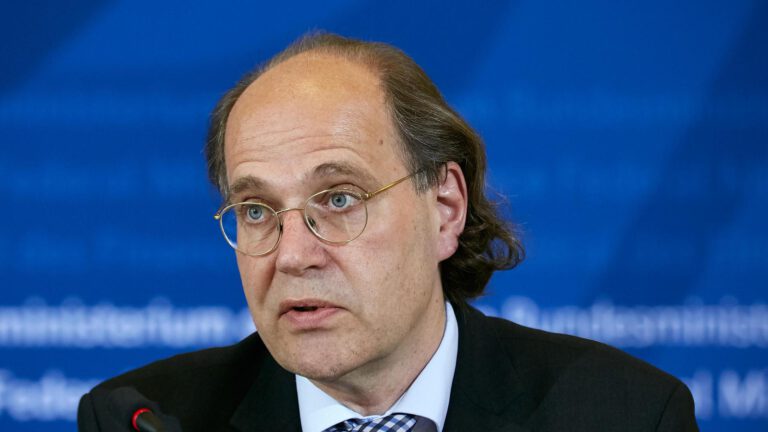 Wirtschaftswissenschaftler drängen auf Handeln der Regierung