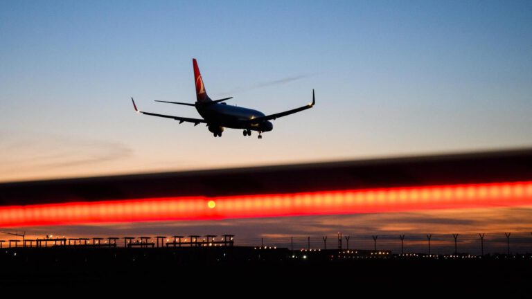 Bundesaufnahmeprogramm: 71 Afghanen mit Zusage in Deutschland angekommen