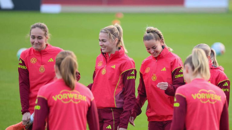 DFB-Stars setzen mit Outfit ein starkes Zeichen