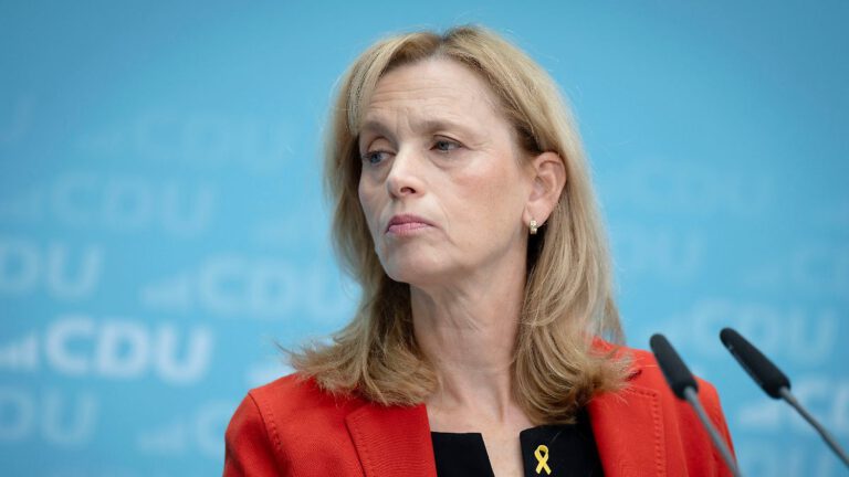 Prien fordert Verschiebung der Renten-Abstimmung