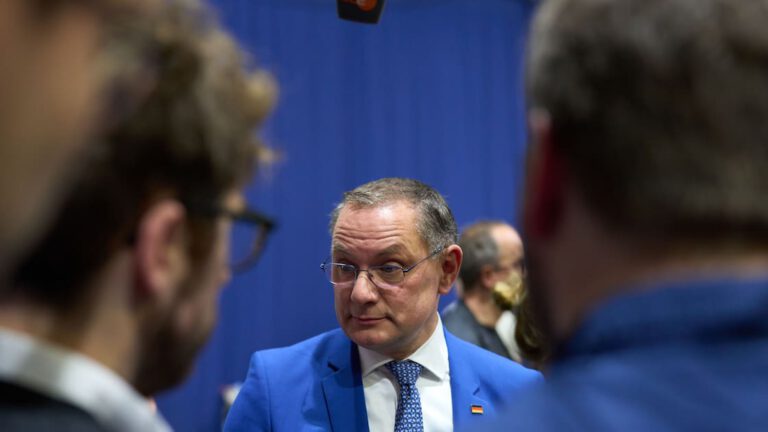 AfD-Spitze bewertet Auftritt beim Jugendkongress