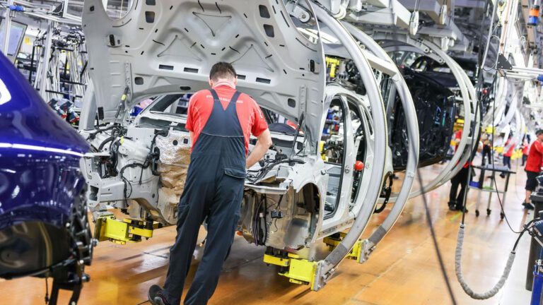 Beschäftigung in der Autobranche auf tiefstem Stand seit 2011