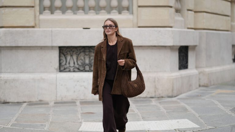 Braune Hose im Herbst 2025: 5 stylische Kombinationsideen