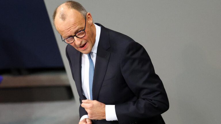 Merz fordert Geduld der Bürger in Bundestagsdebatte