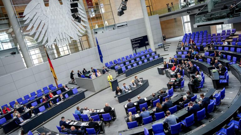 Gegensätze bei der EU-Asylreform im Bundestag