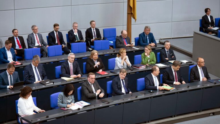 Haushaltsdebatte 2026 im Plenum – WDR Event