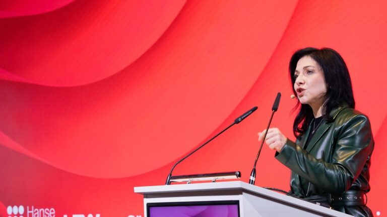 Reiche: Kraftwerksstrategie beginnt in drei Wochen