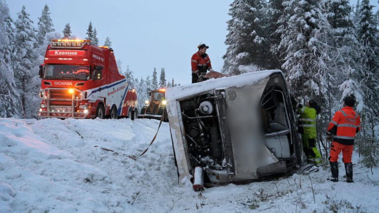 Busunfall in Schweden mit deutschen Studenten an Bord