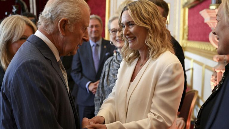 Kate Winslet erzählt von Outfit-Panne bei Treffen mit König Charles