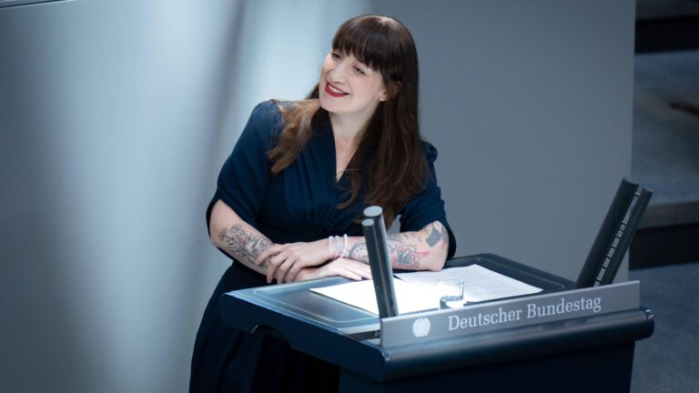 Rentenpaket: Linke erwägt Zustimmung im Bundestag