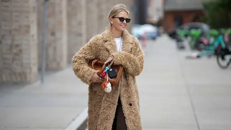 Schwarze On-Sneaker: die ideale Wahl für Herbst und Winter 2025