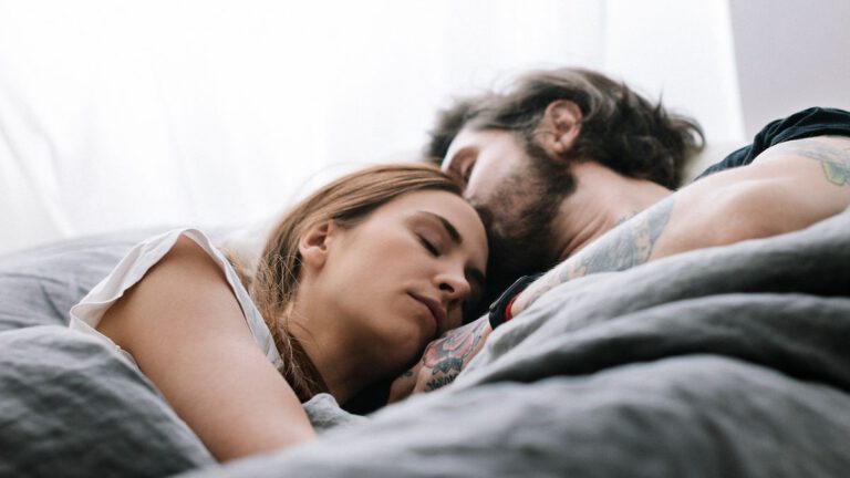 Schlaf verbessern: Praktische Tipps von Die Techniker