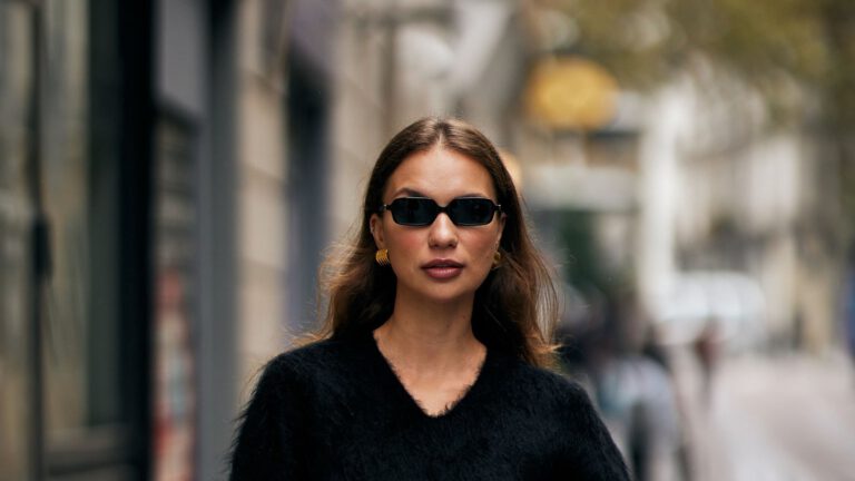 Helle Hosen im Winter 2025: Die perfekte Sneaker-Farbe