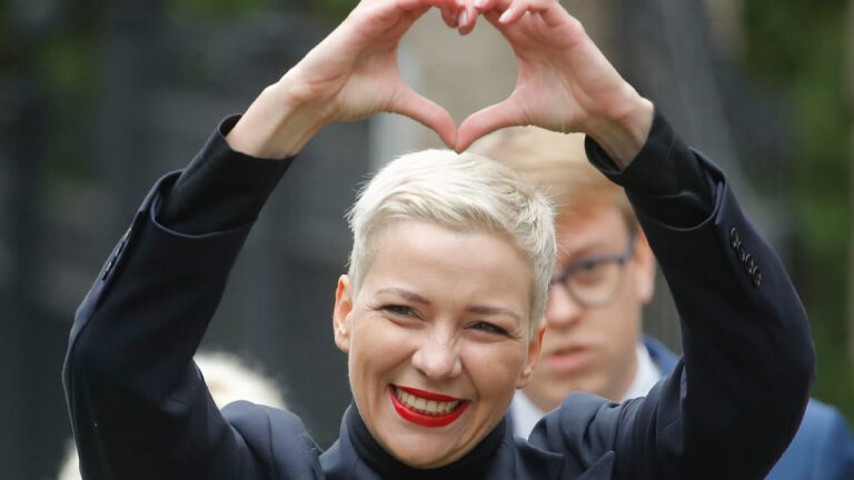 Dobrindt: Deutschland gewährt Maria Kolesnikowa Asyl