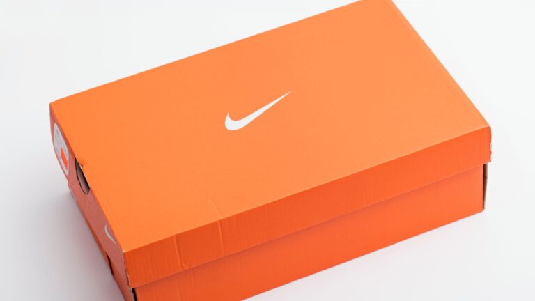 Nike fördert schnürsenkellosen Komfort