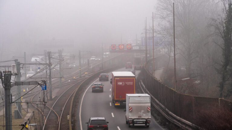 Institut senkt Prognose für Deutschland
