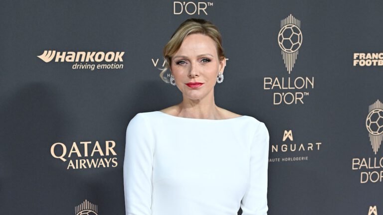 Der Schlüssel zu Charlène von Monacos Stil und Eleganz