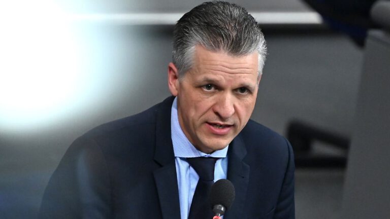 Bürgergeld-Reform tritt Mitte 2026 in Kraft