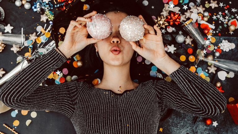 Silvester-Look: Ein Teil genügt, der Rest ist zuhause verfügbar.