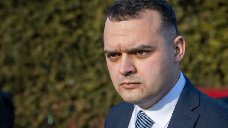 Neuer Chef in Bayern: Verfassungsschutz prüft „Generation Deutschland“