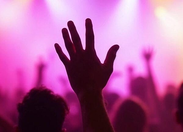 Minimalistische Smartwatch: KI-Power und stilvolles Design