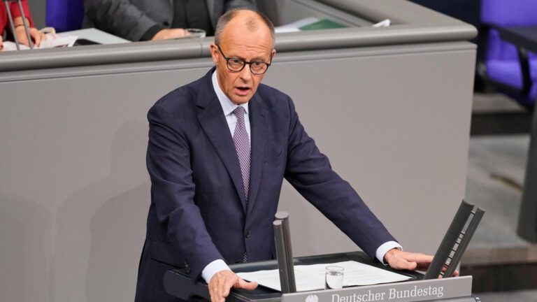 Bundestag: Merz informiert über EU-Gipfel im Kanzlervortrag