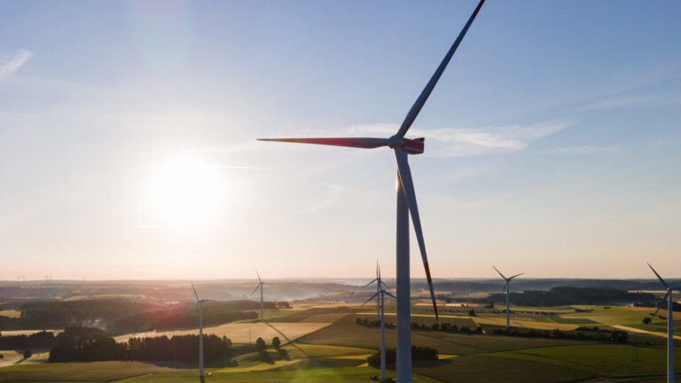 Wind- und Batteriespeicher profitieren vom Deutschland-Fonds