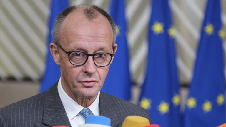 Eingefrorene Milliarden: Merz fordert Nutzung von Russen-Vermögen