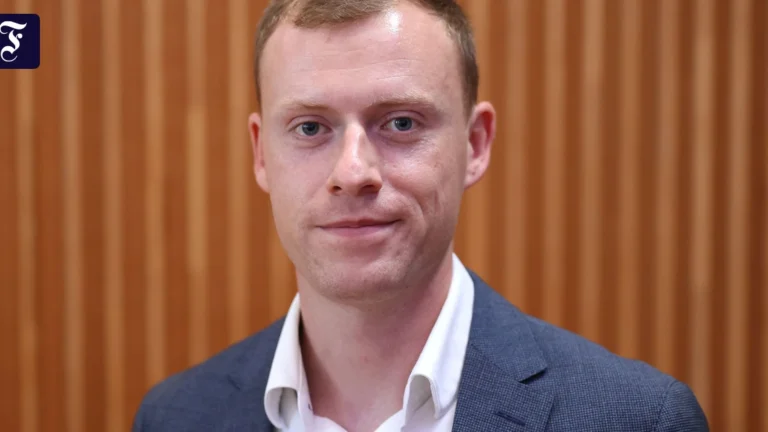 Bundespolitik: AfD beschließt Ausschlussverfahren gegen Schmidt