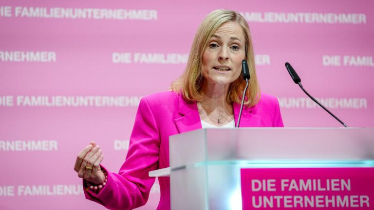 SPD und CDU unterstützen Kurswechsel der Familienunternehmer