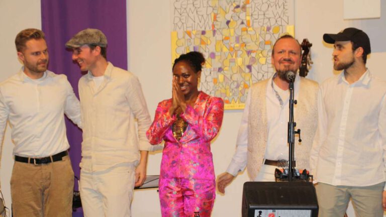 Weihnachtskonzert in Freudenstadt: Chioma Rabiej begeistert