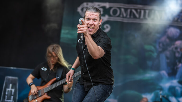 Single, Tour und Albumankündigung