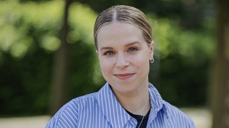 Ich bin 1,58 Meter und trage diese besondere Hose.